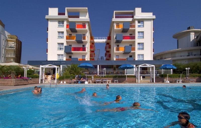 Hotel Orient & Pacific 5