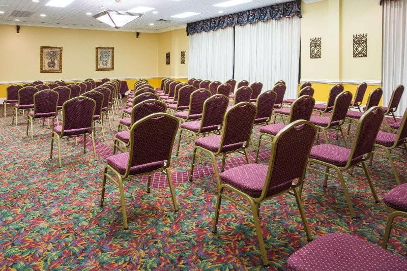 Ramada by Wyndham Wytheville 2