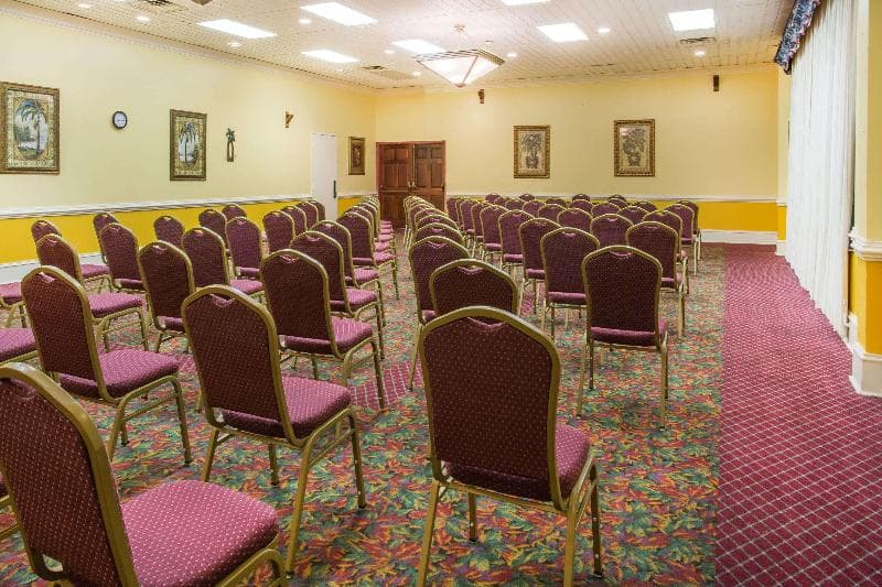 Ramada by Wyndham Wytheville 5
