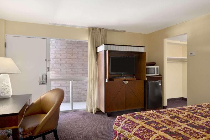 Surestay By Best Western Chambers Petrified Forest main