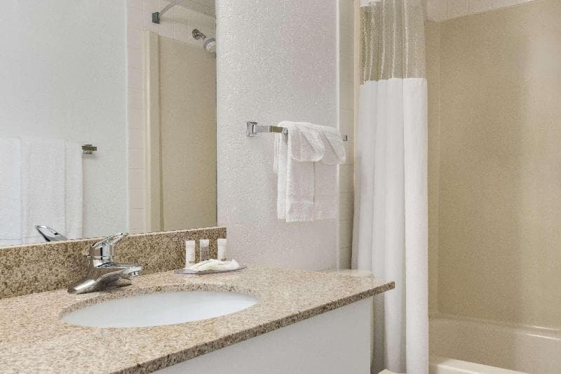 Days Inn By Wyndham Lethbridge 5