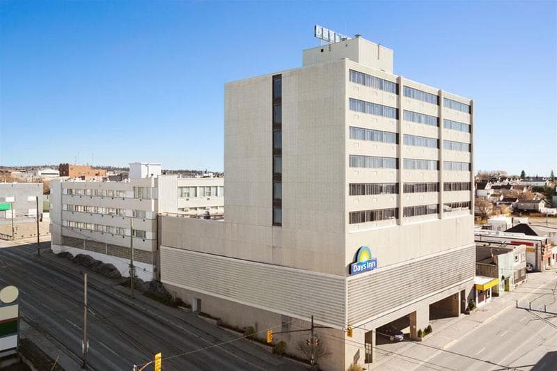 The Senator Hotel & Conference Centre 3