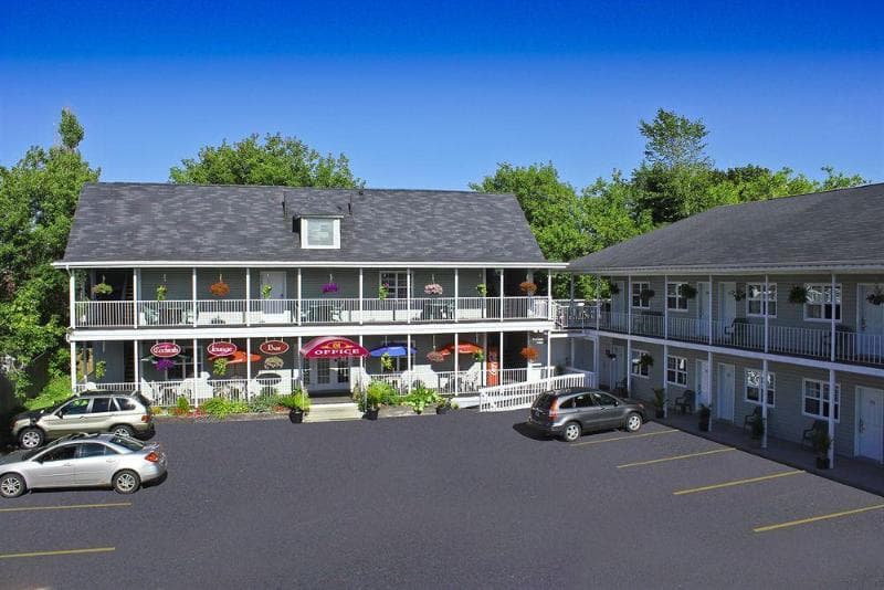 Midtown Motel & Suites main
