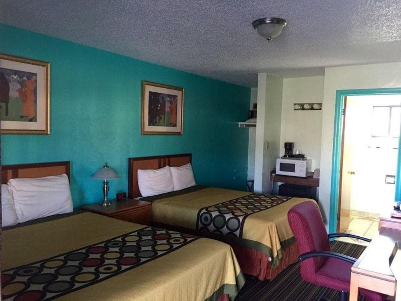 Klamath Motor Lodge photo 1