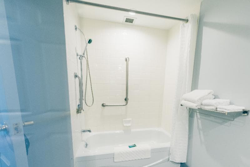 The Loyalist Country Inn 5