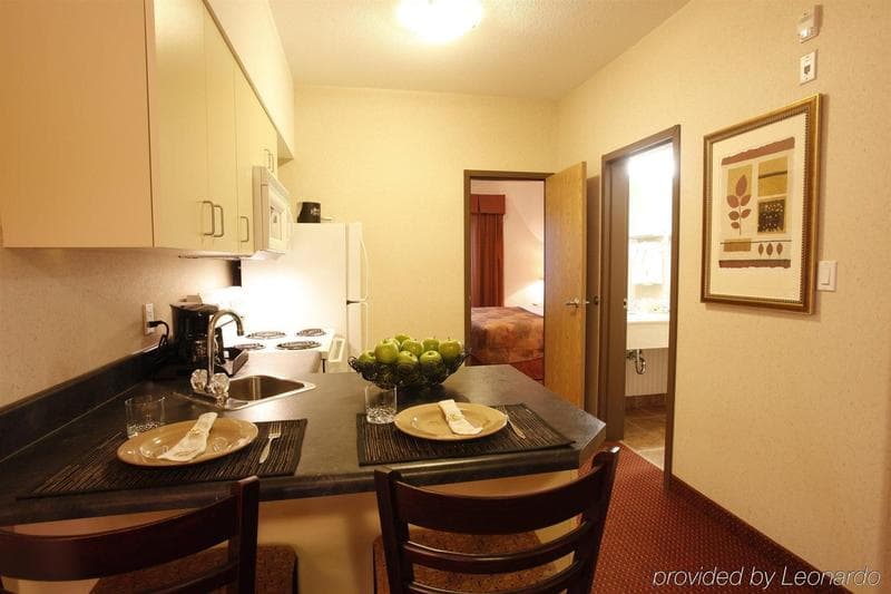 Pomeroy Inn & Suites Fort St John photo 1
