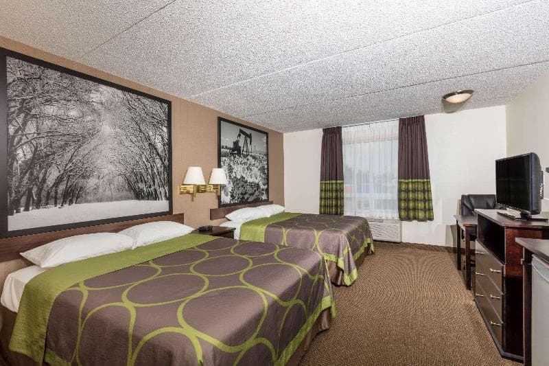 Super 8 By Wyndham Edson 4