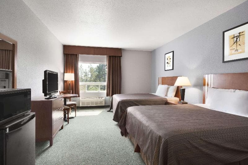 Days Inn By Wyndham High Prairie 2