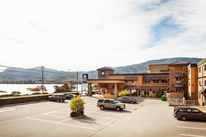 Coast Osoyoos Beach Hotel 4