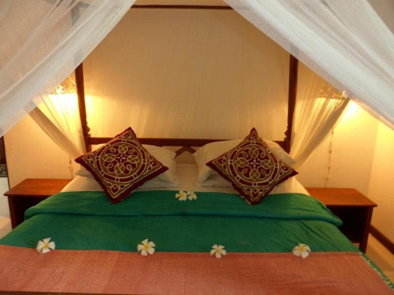 Flame Tree Cottages 4