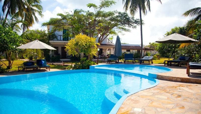 Flame Tree Cottages 5