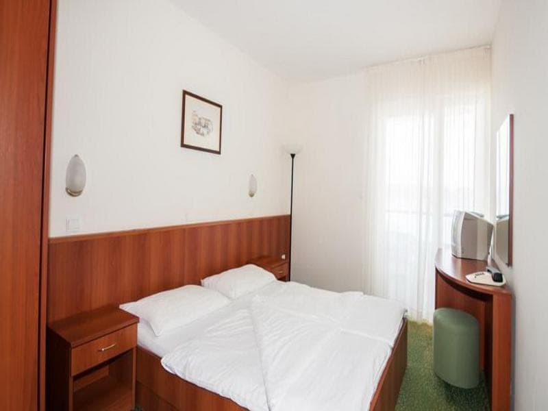 Lavanda Hotel 3