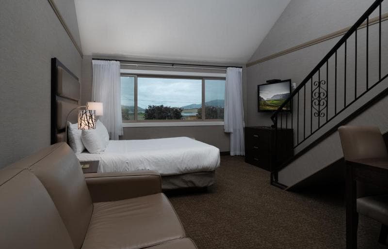 Prestige Vernon Hotel 3