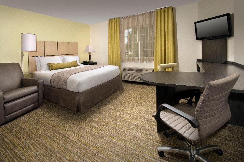 Candlewood Suites Richmond South 2