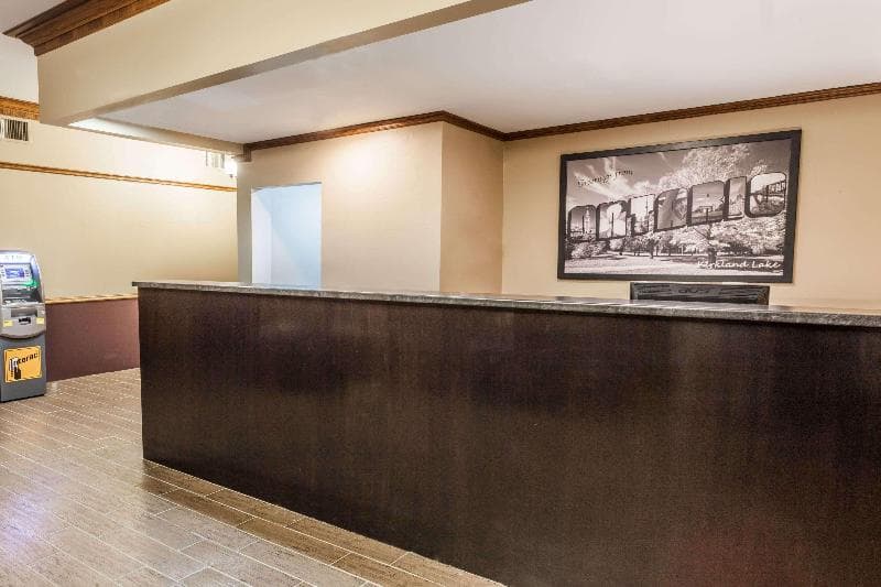 Super 8 By Wyndham Kirkland Lake 5