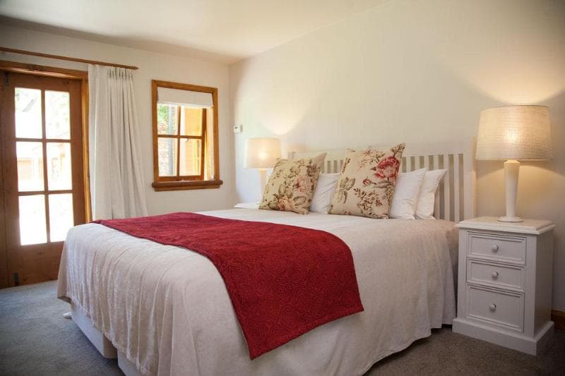 Wanaka Homestead Lodge & Cottages 5
