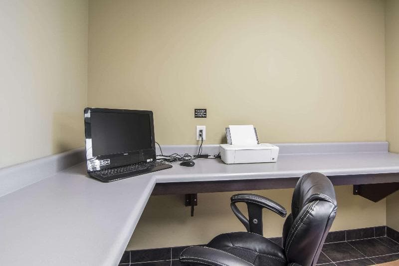 Quality Inn & Suites Thompson 1