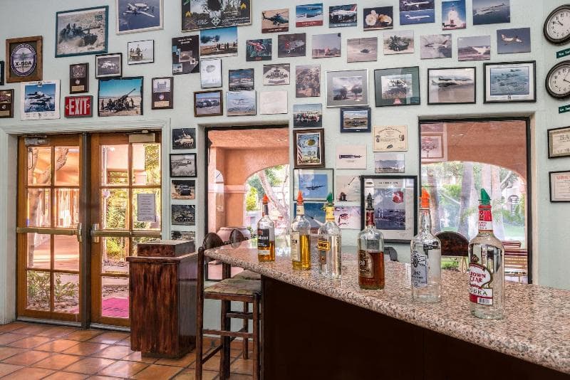 La Fuente Inn & Suites 2