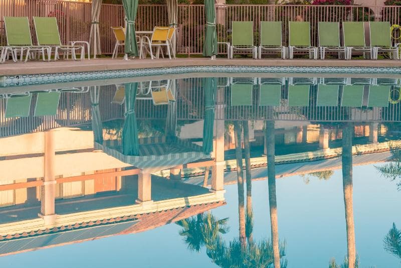 La Fuente Inn & Suites 3