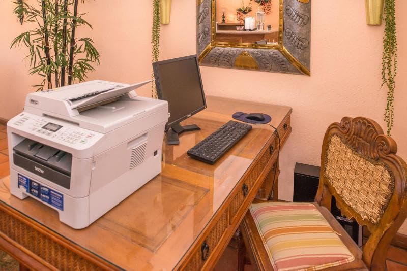 La Fuente Inn & Suites 1