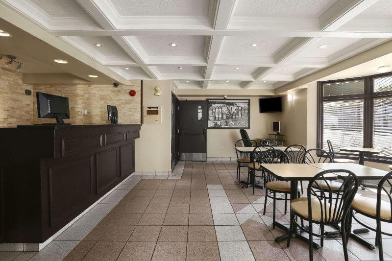 Super 8 By Wyndham North Bay 3