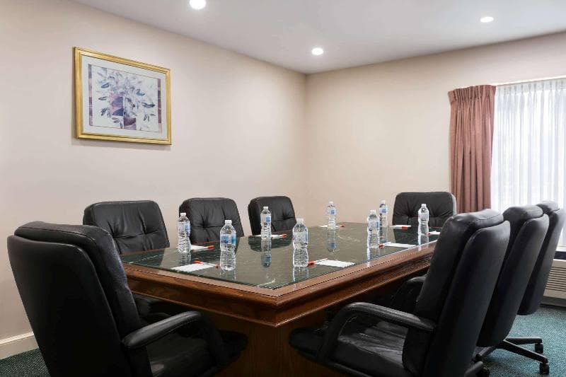 Surestay Plus By Best Western Windsor photo 1
