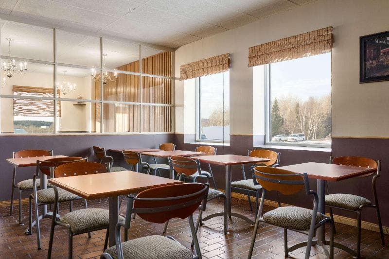 Travelodge By Wyndham Baie-Comeau 3