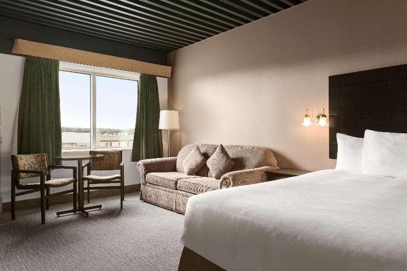 Travelodge By Wyndham Baie-Comeau 4