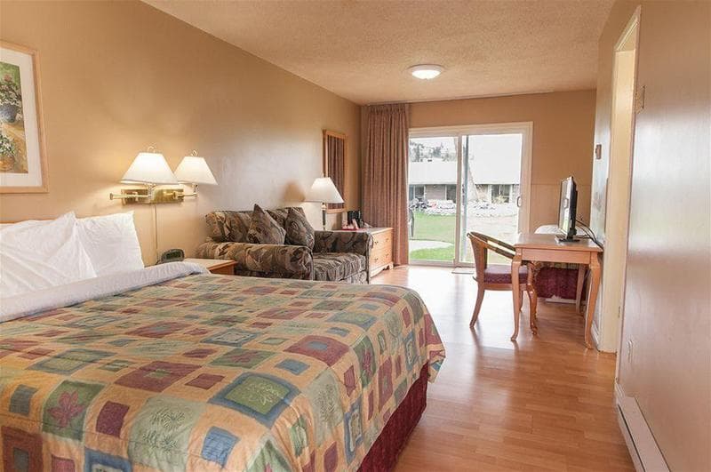 Okanagan Seasons Resort 3