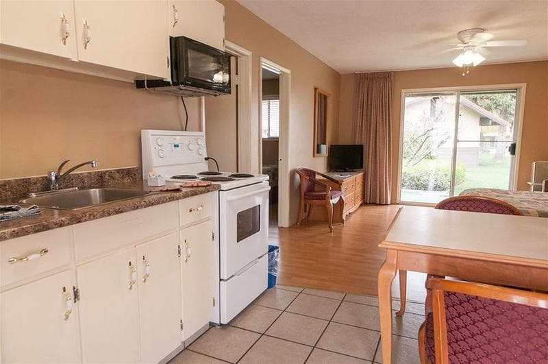Okanagan Seasons Resort 4