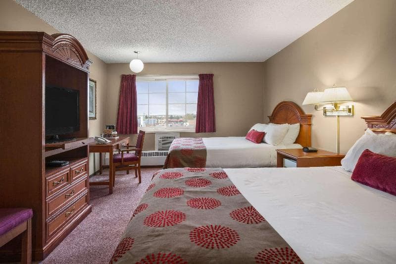 Ramada By Wyndham Prince Albert 5