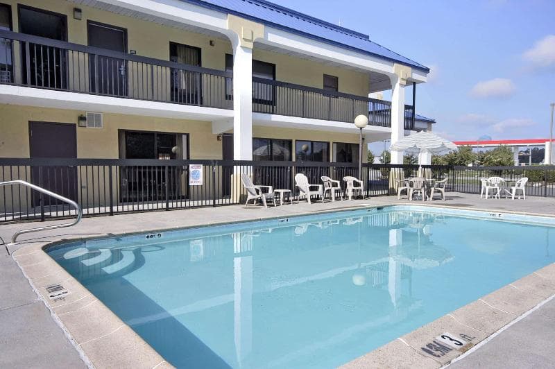 Super 8 by Wyndham Ruther Glen Kings Dominion Area 4
