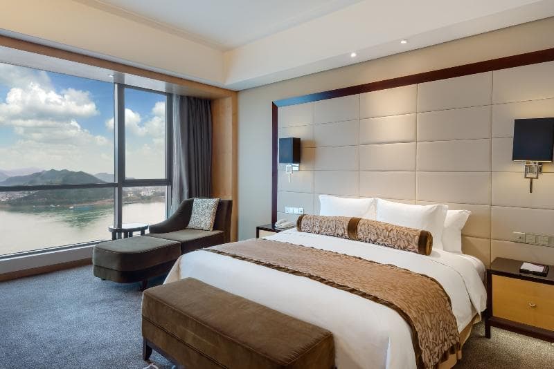 Crowne Plaza Yichang 4