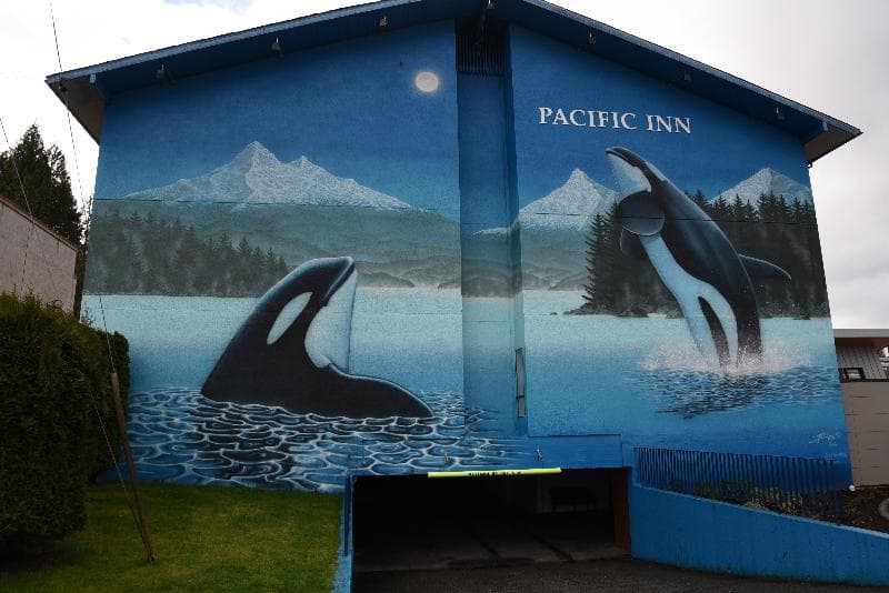 Pacific Inn main