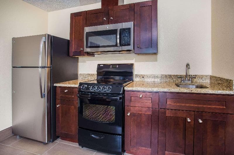 Days Inn by Wyndham Yakima 5