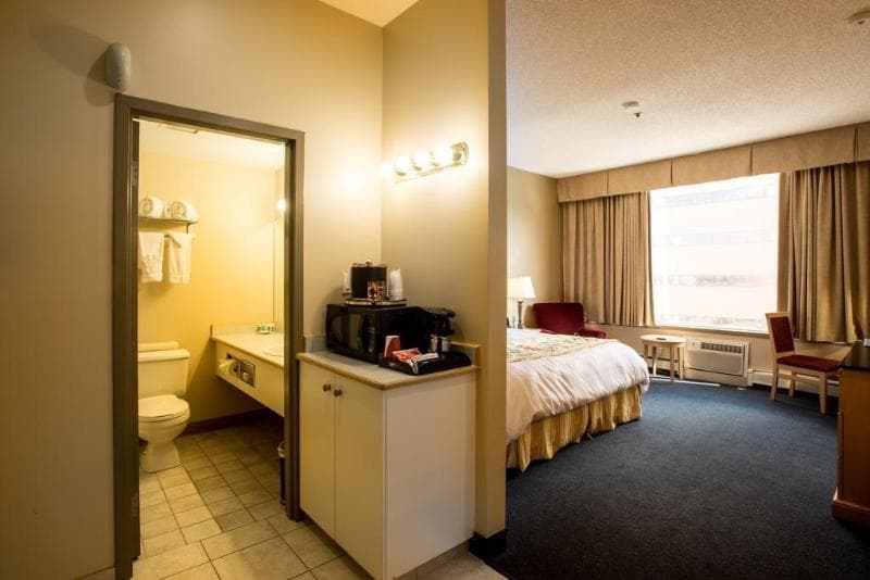 Nomad Hotel & Suites 5