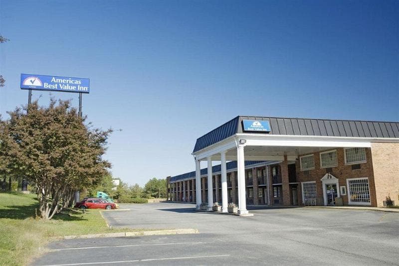 Americas Best Value Inn Richmond South photo 1