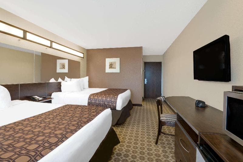 Microtel Inn & Suites by Wyndham Williston 2