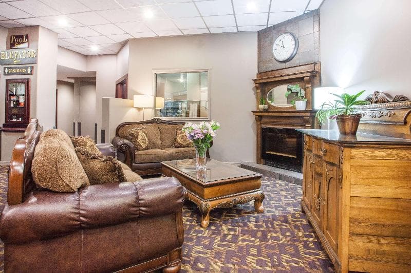Super 8 By Wyndham Castlegar 2