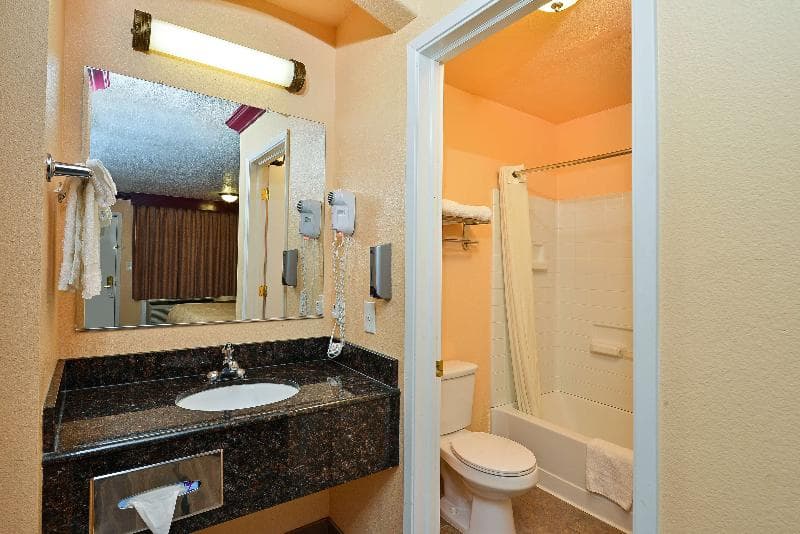 Americas Best Value Inn Marysville 4