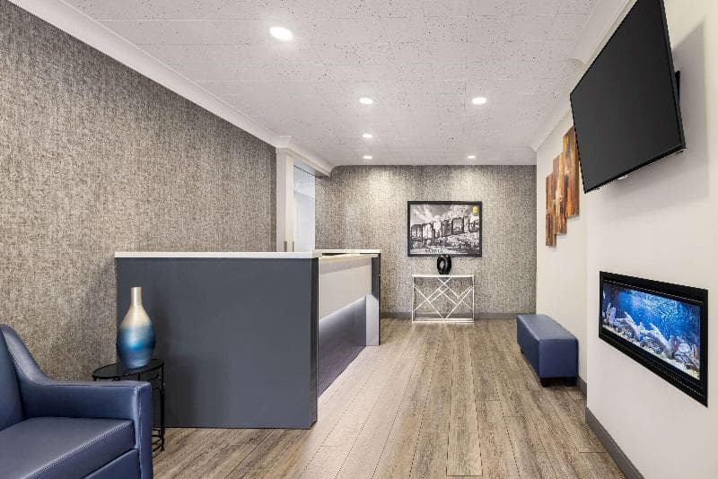 Super 8 By Wyndham Sarnia 5