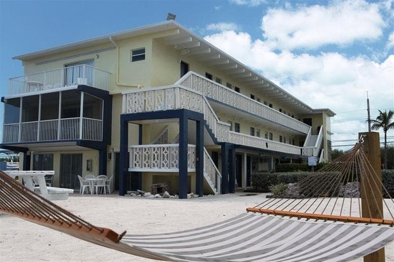Fisher Inn Resort & Marina 2