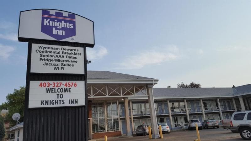 Knights Inn Lethbridge photo 1