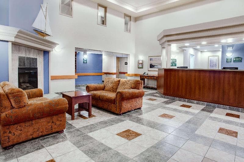 Super 8 by Wyndham Caraquet 4