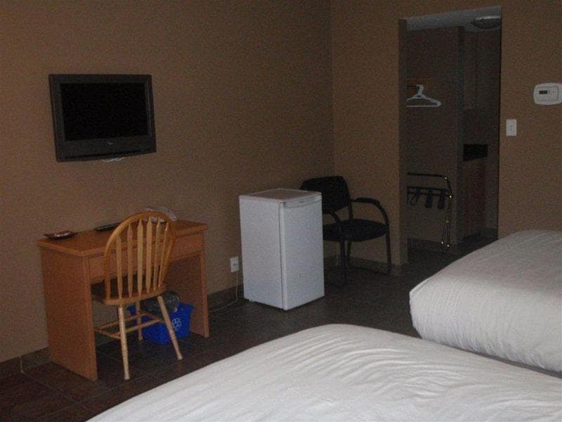Vedder River Inn 5