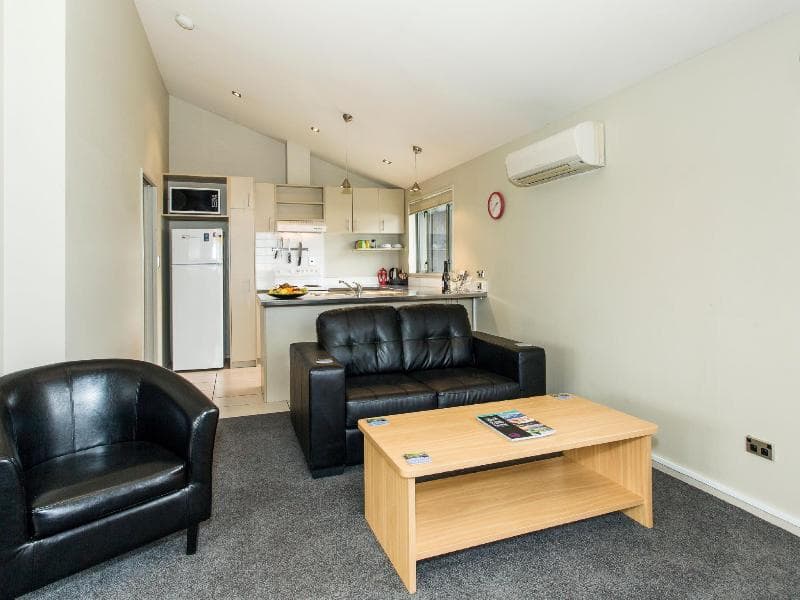 Clearbrook Motels Wanaka main