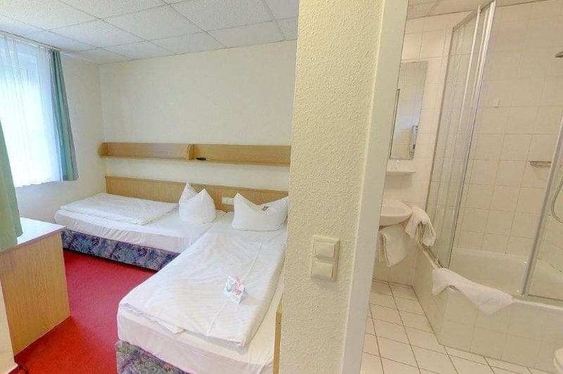 Hotel Jembo Park 5
