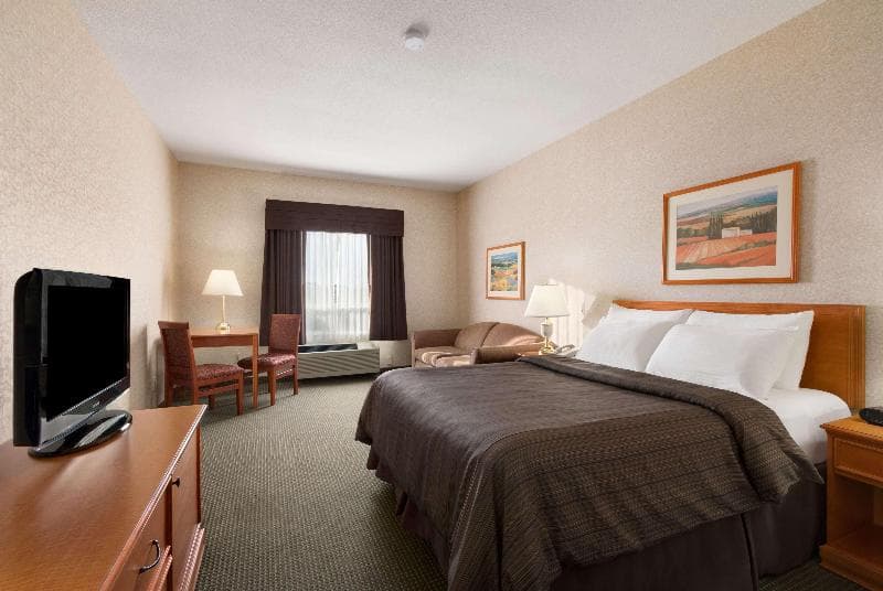 Days Inn by Wyndham Saskatoon 5