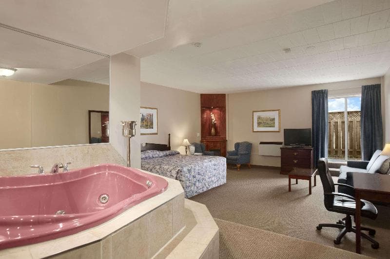 Travelodge By Wyndham Cambridge - Waterloo 5