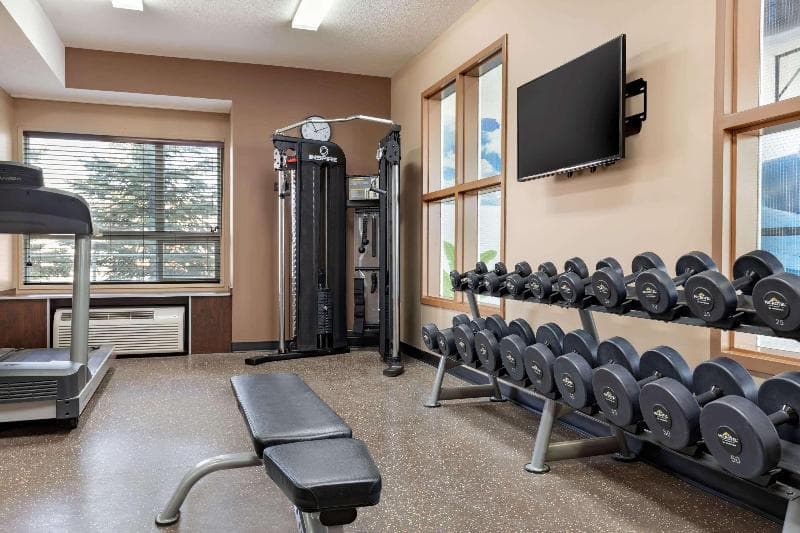 Microtel Inn & Suites By Wyndham Estevan 2